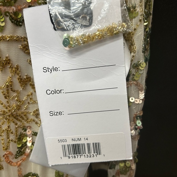 Mac Duggal 5503 NWT LONG SLEEVE FLORAL EMBELLISHED GOWN - Picture 7 of 11